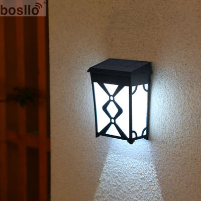 Dekorasi dinding luar Lampu dinding bertenaga surya dengan warna Amber RGB